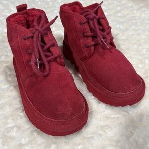 UGG Neumel kids boots